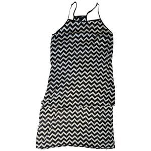 Forever 21 Black & White Chevron Hi low Dress sz S